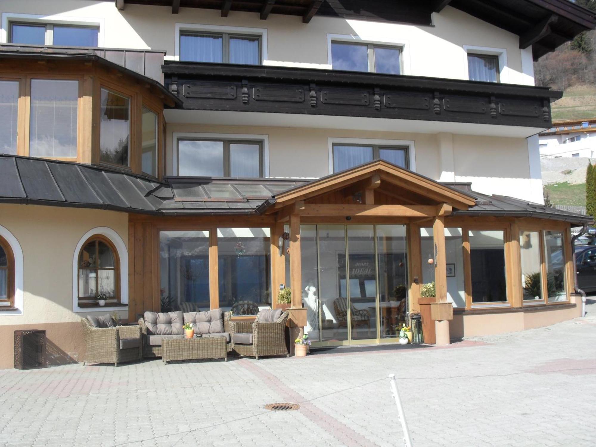 Apart Hotel Ideal Ladis Exterior photo
