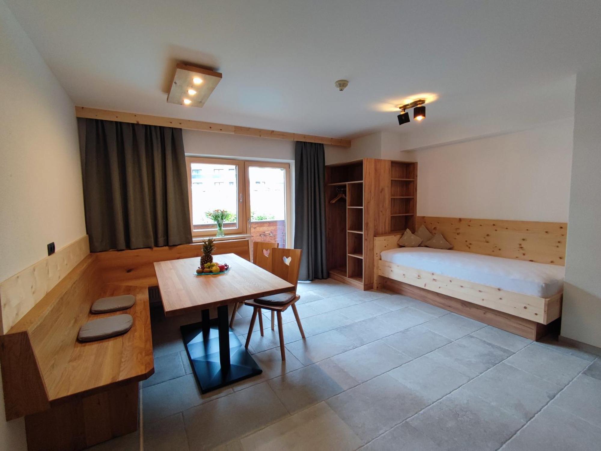 Apart Hotel Ideal Ladis Exterior photo