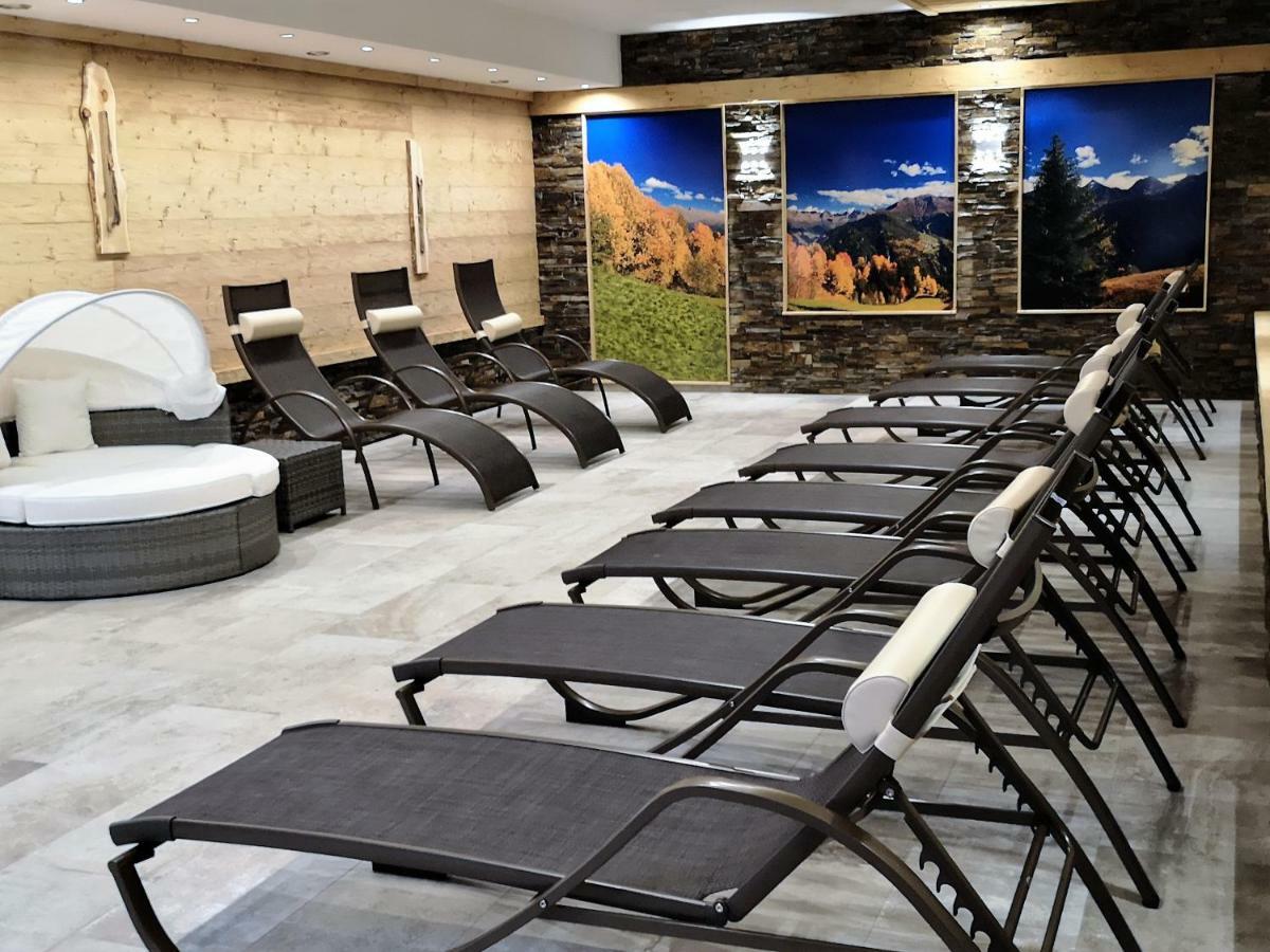 Apart Hotel Ideal Ladis Exterior photo